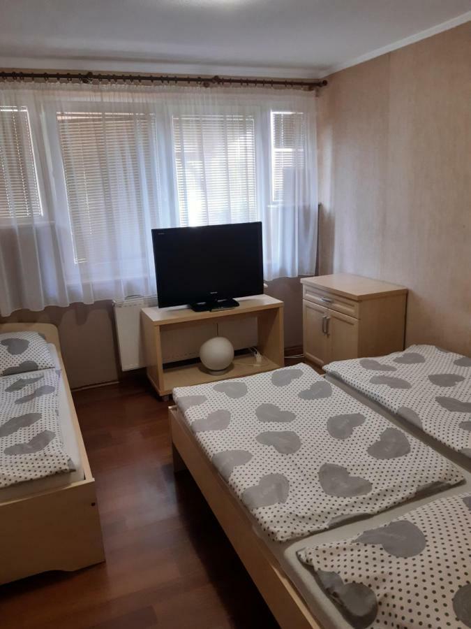Fáraó vendégház Zalaegerszeg Exterior foto